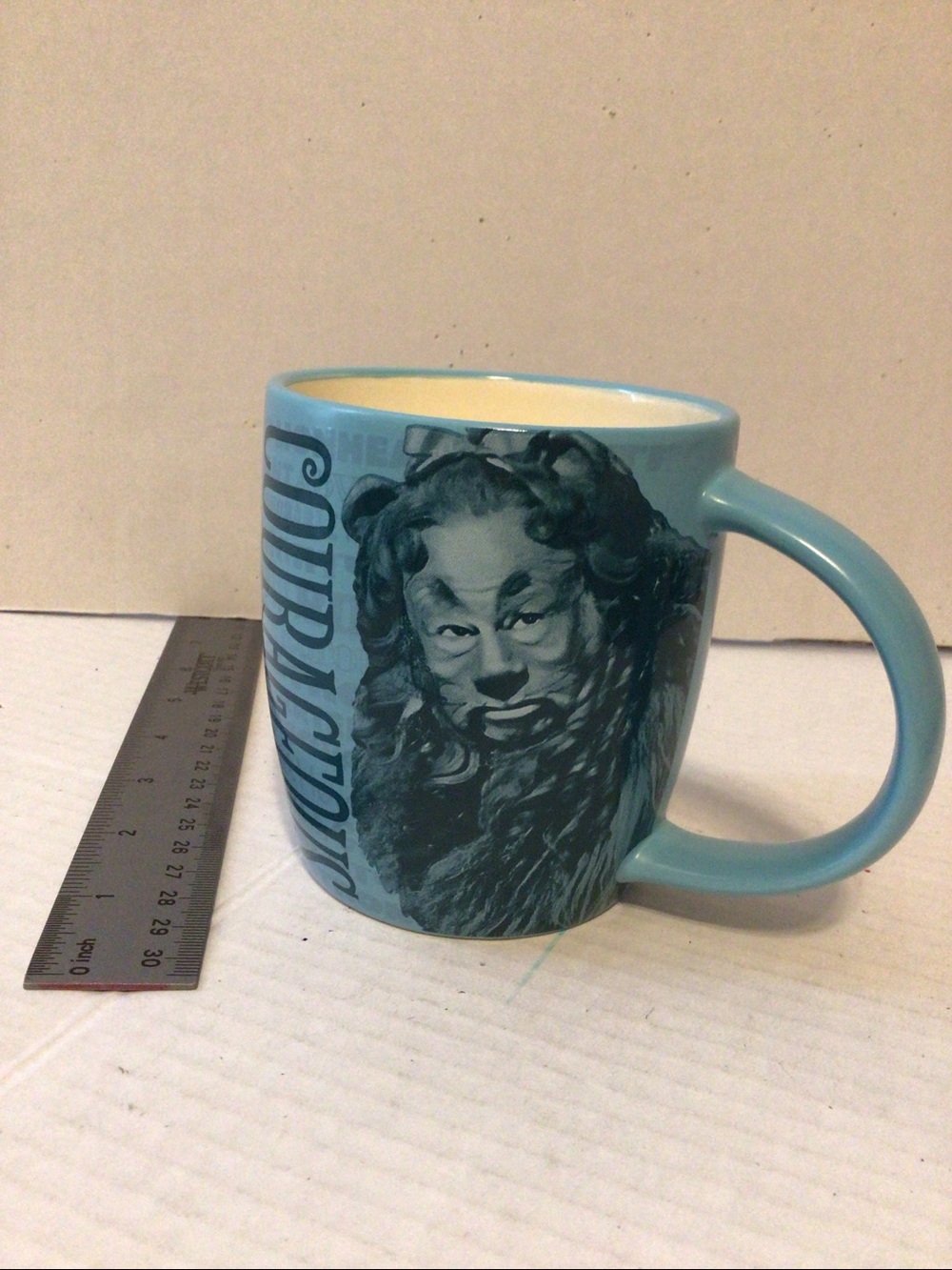 Hallmark Exclusive Wizard of Oz Cowardly Lion Courageous Blue Coffee Mug 120z